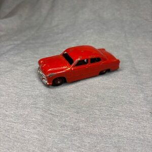 Vintage Dinky Toys 139a Ford Forder Sedan
